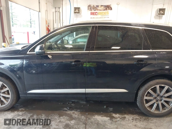 2017 Audi Q7 Premium Plus z VIN WA1LAAF75HD047074, wystawiony jako IAAI lot #42223975 z przebiegiem 126 501 mil mil oraz . Historia ofert i sprzedaży dostępna na DreamBid. Obrazek 14.
