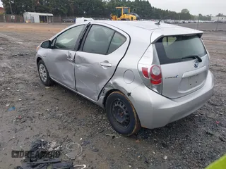 2014 Toyota Prius One z VIN JTDKDTB36E1063708, wystawiony jako IAAI lot #42267146 z przebiegiem 71 871 mil mil oraz . Historia ofert i sprzedaży dostępna na DreamBid. Obrazek 3.