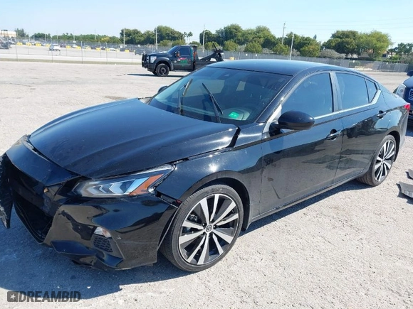 2022 Nissan Altima 2.5 SR with VIN 1N4BL4CV9NN423903, listed as a IAAI auction lot 41769944 with NaN miles. Bid and sale history available at carsss.com. Image 2.