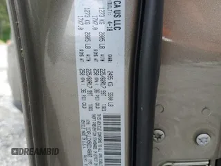 2019 Jeep Cherokee Latitude z VIN 1C4PJLCX5KD148002, wystawiony jako Copart lot #54170595 z przebiegiem 136 852 mil mil oraz Szkoda całkowita • Salvage title. Historia ofert i sprzedaży dostępna na DreamBid. Obrazek 13.