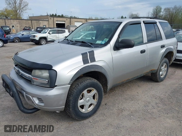 2005 Chevrolet TrailBlazer LT with VIN 1GNDT13S452232714, listed as a IAAI auction lot 42166555 with 168,106 mi miles and . Bid and sale history available at DreamBid. Image 2.