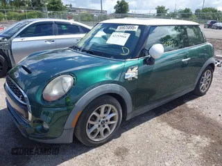 2015 MINI Hardtop S z VIN WMWXP7C50F2A38545, wystawiony jako IAAI lot #42253944 z przebiegiem 74 395 mil mil oraz . Historia ofert i sprzedaży dostępna na DreamBid. Obrazek 17.