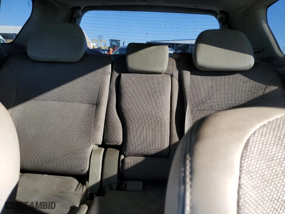 2009 Mitsubishi Outlander XLS with VIN JA4MT41X99Z010427, listed as a Copart auction lot 42637815 with 178,457 mi miles and Clean Title. Bid and sale history available at carsss.com. Image 10.