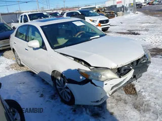 2012 Toyota Avalon with VIN 4T1BK3DB1CU467601, listed as a IAAI auction lot 41309808 with 227,894 mi miles. Bid and sale history available at carsss.com. Image 1.