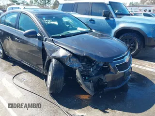 2014 Chevrolet Cruze 2LT z VIN 1G1PE5SB7E7200554, wystawiony jako IAAI lot #41739058 z przebiegiem 103 259 mil mil oraz . Historia ofert i sprzedaży dostępna na DreamBid. Obrazek 6.