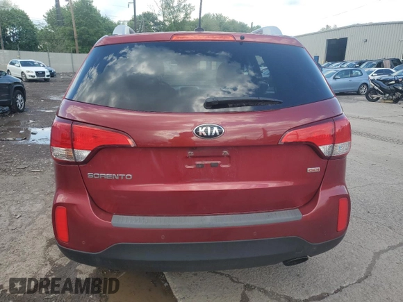 2014 Kia Sorento LX z VIN 5XYKT3A6XEG449692, wystawiony jako Copart lot #55324885 z przebiegiem 103 809 mil mil oraz Szkoda całkowita • Salvage title. Historia ofert i sprzedaży dostępna na DreamBid. Obrazek 6.