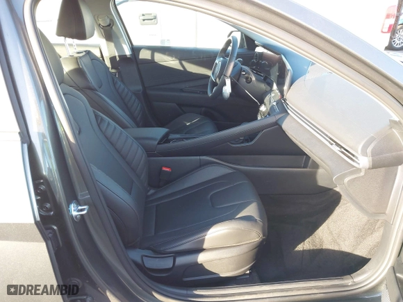 2024 Hyundai Elantra Limited with VIN KMHLP4DGXRU833040, listed as a IAAI auction lot 41366262 with 3,963 mi miles. Bid and sale history available at carsss.com. Image 5.
