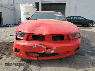 2011 Ford Mustang V6 with VIN 1ZVBP8AM4B5130810, listed as a Copart auction lot 54704645 with 186,024 mi miles and Salvage title. Bid and sale history available at DreamBid. Image 5.