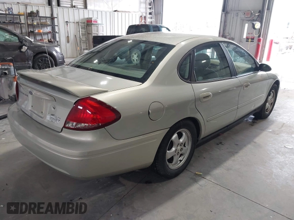 2004 Ford Taurus SES with VIN 1FAFP55244A165584, listed as a IAAI auction lot 42142288 with 133,339 mi miles and . Bid and sale history available at DreamBid. Image 4.