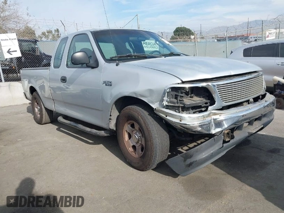 2002 Ford F-150 XL with VIN 1FTRX17262NB99755, listed as a IAAI auction lot 41181246 with 1 mi miles. Bid and sale history available at carsss.com. Image 1.