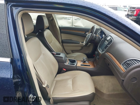 2013 Chrysler 300 Luxury Series with VIN 2C3CCASGXDH564717, listed as a IAAI auction lot 41716331 with 133,220 mi miles. Bid and sale history available at carsss.com. Image 5.