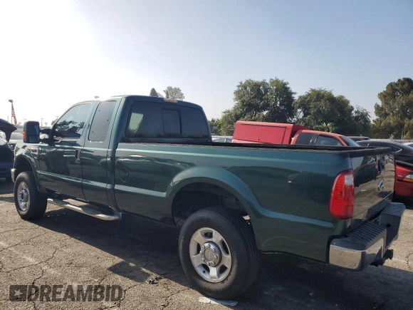 2009 Ford F-250 XL with VIN 1FTSX21R99EB15001, listed as a Copart auction lot 63697535 with 320,678 mi miles and Salvage title. Bid and sale history available at DreamBid. Image 2.