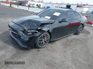 2023 Mercedes-Benz C 300 z VIN W1KAF4GB3PR125622, wystawiony jako IAAI lot #42056728 z przebiegiem 25 549 mil mil oraz . Historia ofert i sprzedaży dostępna na DreamBid. Obrazek 16.