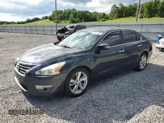 2015 Nissan Altima SL z VIN 1N4AL3AP6FC135649, wystawiony jako Copart lot #56123145 z przebiegiem 297 594 mil mil oraz Szkoda całkowita • Salvage title. Historia ofert i sprzedaży dostępna na DreamBid. Obrazek 1.