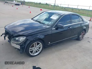 2013 Mercedes-Benz C 300 Sport с VIN WDDGF8AB0DR296995, выставлен на аукционе IAAI как лот 42663030 с пробегом 140 805 миль миль и . История ставок и продаж доступна на DreamBid. Изображение 18.