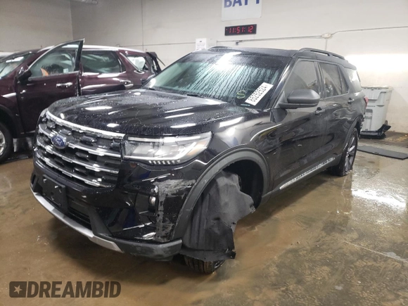 2025 Ford Explorer Active with VIN 1FMUK8DH4SGA36998, listed as a Copart auction lot 85252524 with 2,843 mi miles and Salvage Title. Bid and sale history available at carsss.com. Image 1.