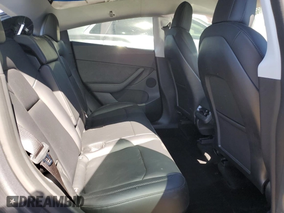 2022 Tesla Model Y Long Range with VIN 7SAYGDEE2NF402320, listed as a Copart auction lot 50396605 with 27,426 mi miles and Salvage Title. Bid and sale history available at DreamBid. Image 10.