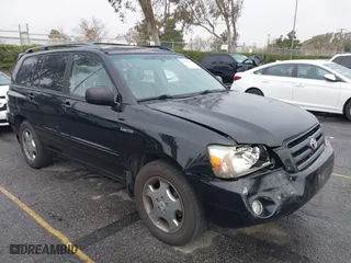 2006 Toyota Highlander w/3rd Row with VIN JTEDP21A660091702, listed as a IAAI auction lot 41504789 with 244,393 mi miles. Bid and sale history available at carsss.com. Image 1.