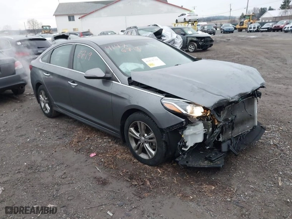 2019 Hyundai Sonata Sport with VIN 5NPE34AF2KH809108, listed as a IAAI auction lot 41476719 with 111,041 mi miles. Bid and sale history available at carsss.com. Image 1.