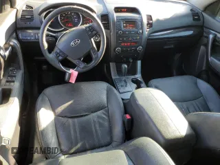 2013 Kia Sorento EX with VIN 5XYKU4A2XDG410888, listed as a Copart auction lot 49243065 with 162,453 mi miles and Salvage Title. Bid and sale history available at carsss.com. Image 8.