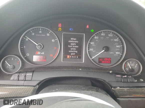 2008 Audi S4 z VIN WAUUL78E78A167041, wystawiony jako Copart lot #71202534 z przebiegiem 103 365 mil mil oraz Szkoda całkowita • Salvage title. Historia ofert i sprzedaży dostępna na DreamBid. Obrazek 9.