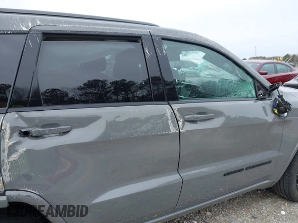 2020 Jeep Grand Cherokee Altitude с VIN 1C4RJEAG8LC244544, выставлен на аукционе IAAI как лот 41739817 с пробегом 84 075 миль миль и . История ставок и продаж доступна на DreamBid. Изображение 13.
