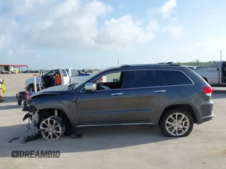 2021 Jeep Grand Cherokee Summit z VIN 1C4RJFJG8MC638908, wystawiony jako IAAI lot #42445313 z przebiegiem 18 638 mil mil oraz . Historia ofert i sprzedaży dostępna na DreamBid. Obrazek 14.