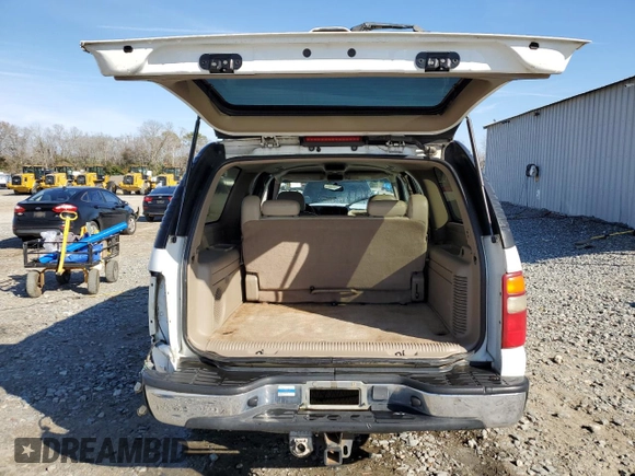 2002 Chevrolet Suburban LS with VIN 3GNEC16Z52G312149, listed as a Copart auction lot 43141635 with 273,544 mi miles and Salvage Title. Bid and sale history available at carsss.com. Image 6.
