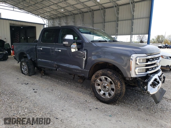 2024 Ford F-250 XL z VIN 1FT8W2BT7RED61911, wystawiony jako Copart lot #52727725 z przebiegiem 32 150 mil mil oraz Szkoda całkowita • Salvage title. Historia ofert i sprzedaży dostępna na DreamBid. Obrazek 4.
