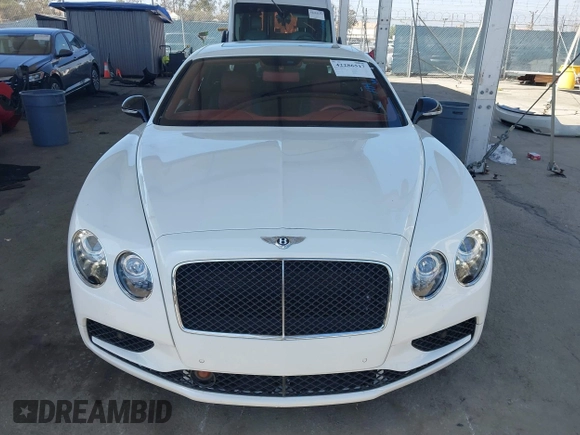 2018 Bentley Flying Spur with VIN SCBEJ9ZA0JC066473, listed as a IAAI auction lot 42286517 with 38,679 mi miles and . Bid and sale history available at DreamBid. Image 13.