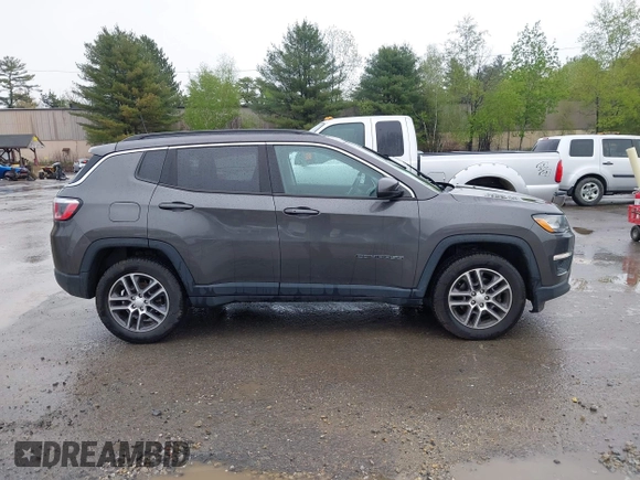 2018 Jeep Compass Latitude z VIN 3C4NJDBB5JT112368, wystawiony jako IAAI lot #42159891 z przebiegiem 81 763 mil mil oraz . Historia ofert i sprzedaży dostępna na DreamBid. Obrazek 13.