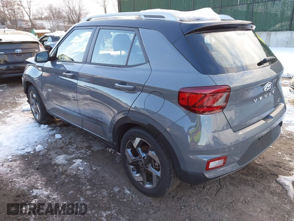 2022 Hyundai Venue Limited with VIN KMHRC8A36NU133802, listed as a IAAI auction lot 41496145 with 15,536 mi miles and . Bid and sale history available at DreamBid. Image 3.