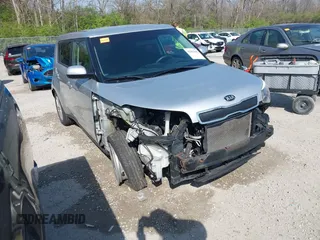2016 Kia Soul with VIN KNDJN2A22G7844219, listed as a IAAI auction lot 42065425 with 125,366 mi miles. Bid and sale history available at carsss.com. Image 1.