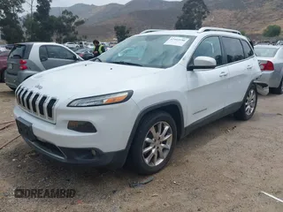 2014 Jeep Cherokee Limited with VIN 1C4PJLDB2EW173127, listed as a IAAI auction lot 42413180 with 107,871 mi miles and . Bid and sale history available at DreamBid. Image 20.