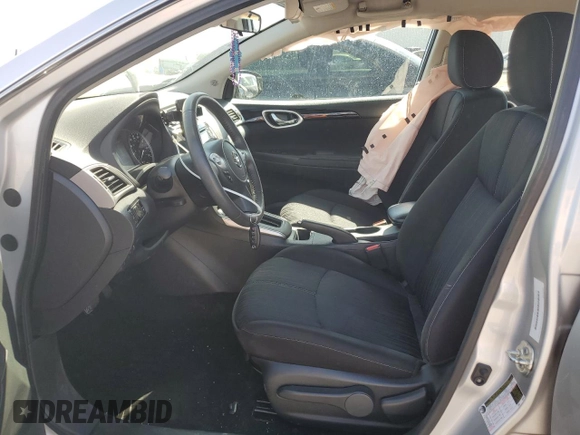 2017 Nissan Sentra SV z VIN 3N1AB7AP7HY394393, wystawiony jako Copart lot #56209135 z przebiegiem 84 022 mil mil oraz Szkoda całkowita • Salvage title. Historia ofert i sprzedaży dostępna na DreamBid. Obrazek 7.