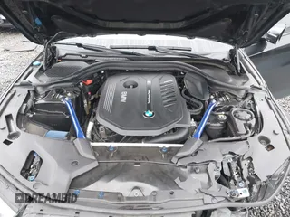 2017 BMW 5 Series 540i with VIN WBAJE5C3XHG917472, listed as a IAAI auction lot 41323501 with 123,247 mi miles and . Bid and sale history available at carsss.com. Image 10.