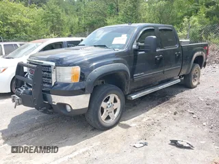 2013 GMC Sierra 2500HD SLT with VIN 1GT121E82DF120632, listed as a IAAI auction lot 42136305 with 171,967 mi miles and . Bid and sale history available at DreamBid. Image 17.