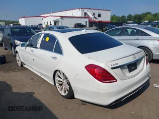2015 Mercedes-Benz S-Class S 550 with VIN WDDUG8CB5FA190072, listed as a IAAI auction lot 40954549 with 94,609 mi miles. Bid and sale history available at carsss.com. Image 3.