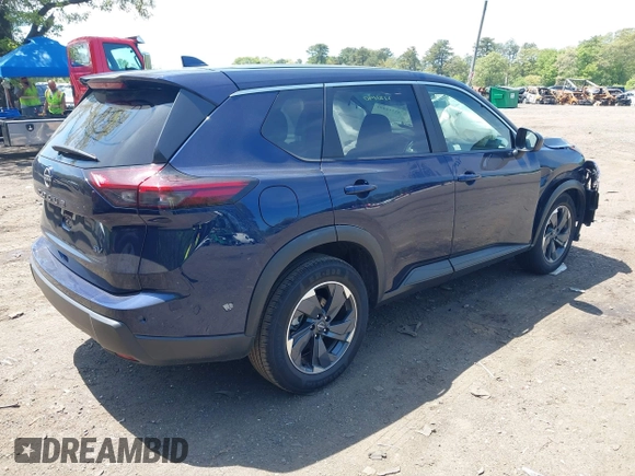 2024 Nissan Rogue SV z VIN 5N1BT3BA6RC683868, wystawiony jako IAAI lot #42212490 z przebiegiem 29 411 mil mil oraz . Historia ofert i sprzedaży dostępna na DreamBid. Obrazek 4.