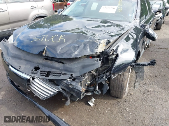 2010 Lexus ES 330 with VIN JTHBK1EG1A2407229, listed as a IAAI auction lot 42259770 with 148,757 mi miles and . Bid and sale history available at DreamBid. Image 6.