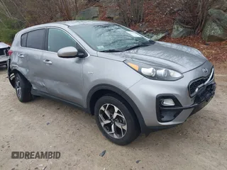 2022 Kia Sportage LX with VIN KNDPMCAC9N7954564, listed as a IAAI auction lot 41892686 with 37,624 mi miles and . Bid and sale history available at carsss.com. Image 1.