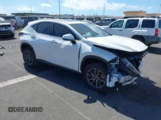 2025 Lexus NX 250 Premium z VIN JTJGDCAZ2S2020658, wystawiony jako IAAI lot #42036187 z przebiegiem 2 404 mil mil oraz . Historia ofert i sprzedaży dostępna na DreamBid. Obrazek 1.