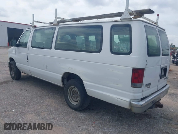 2011 Ford Econoline Passenger XL z VIN 1FBSS3BL1BDA74975, wystawiony jako IAAI lot #42767748 z przebiegiem 250 839 mil mil oraz . Historia ofert i sprzedaży dostępna na DreamBid. Obrazek 3.