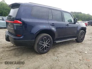 2025 Lexus GX 550 Premium z VIN JTJTBCDX2S5040972, wystawiony jako Copart lot #56467325 z przebiegiem 2 021 mil mil oraz Szkoda całkowita • Salvage title. Historia ofert i sprzedaży dostępna na DreamBid. Obrazek 3.