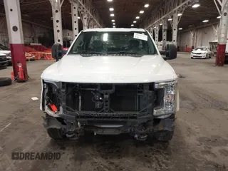 2019 Ford F-250 XL with VIN 1FDBF2A67KED43220, listed as a IAAI auction lot 41530151 with 65,176 mi miles and . Bid and sale history available at DreamBid. Image 12.