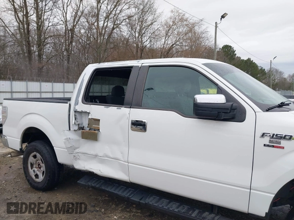 2012 Ford F-150 XL z VIN 1FTFW1CF2CFA89117, wystawiony jako IAAI lot #41582360 z przebiegiem 166 461 mil mil oraz . Historia ofert i sprzedaży dostępna na DreamBid. Obrazek 6.