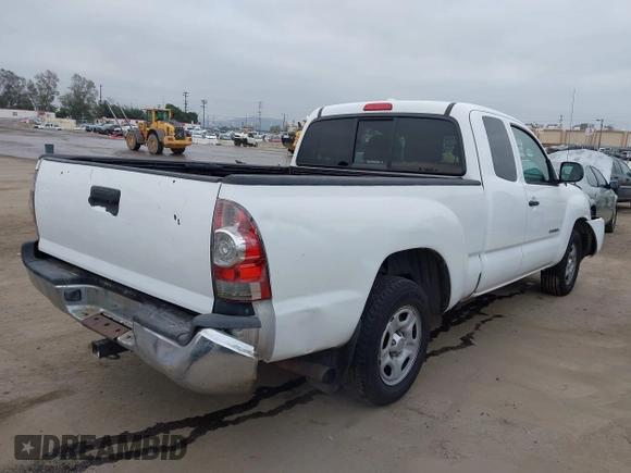 2010 Toyota Tacoma z VIN 5TETX4CN2AZ715385, wystawiony jako IAAI lot #42184905 z przebiegiem 209 078 mil mil oraz . Historia ofert i sprzedaży dostępna na DreamBid. Obrazek 4.
