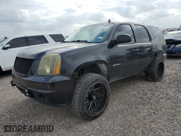 2012 GMC Yukon Denali with VIN 1GKS1EEF8CR283395, listed as a Copart auction lot 44313225 with 199,555 mi miles and Salvage Title. Bid and sale history available at carsss.com. Image 1.