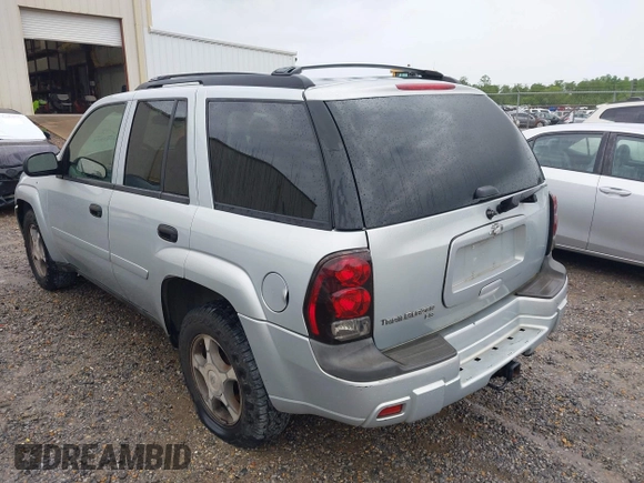 2007 Chevrolet TrailBlazer LS with VIN 1GNDS13S272136506, listed as a IAAI auction lot 42203854 with 362,565 mi miles and . Bid and sale history available at DreamBid. Image 6.