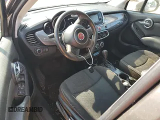 2016 FIAT 500X Easy z VIN ZFBCFXBT5GP390903, wystawiony jako Copart lot #65087215 z przebiegiem Nie podano mil oraz Czysty tytuł • Clean title. Historia ofert i sprzedaży dostępna na DreamBid. Obrazek 8.